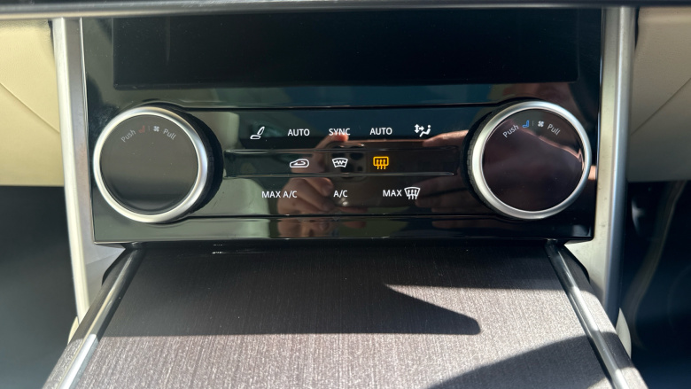 Land Rover Range Rover 3.0 D300 Autobiography 4dr Auto Diesel Estate